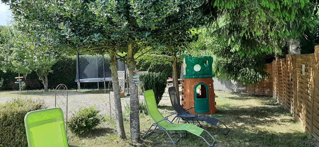 Le Cottage De Mae Seigy Екстериор снимка